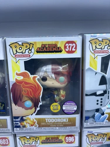 Funko Pop! My Hero Academia Todoroki #372 GITD Convention Exclusive