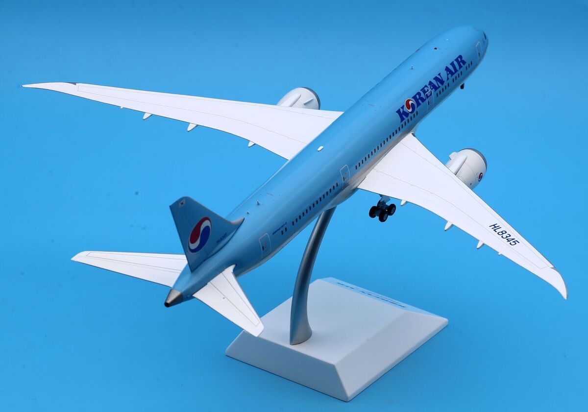 JC Wings 1:200 EW2789012 Korean Air Boeing B787-9 Diecast JC Wings 1:200 EW2789012 Korean Air Boeing B787-9 Diecast
