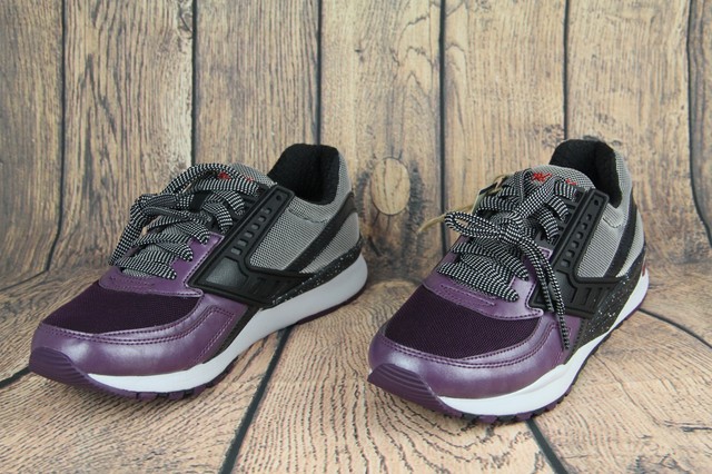 brooks shoes mens purple