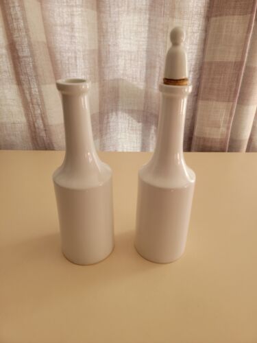 Portmeirion The Botanic Garden Oil and Vinegar Bottles - Picture 3 of 6