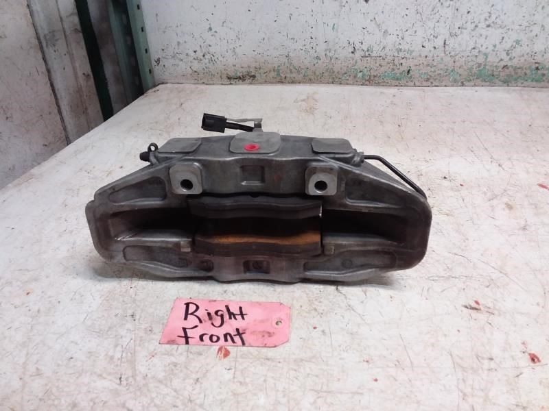 2023 MASERATI GRECALE Passenger Right Side Front Brake Caliper OEM with Bracket 