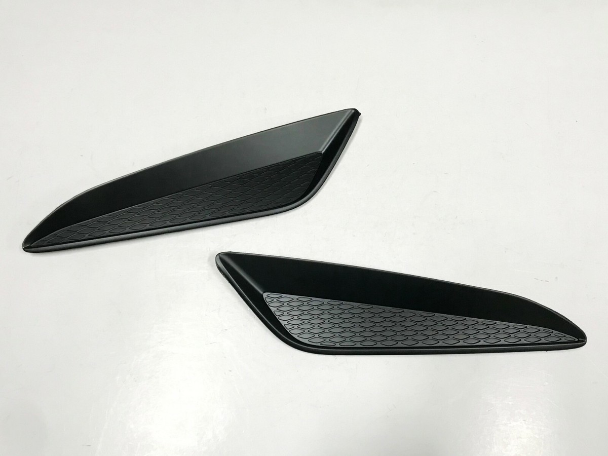Hood Garnish Genuine OEM Vent - 86410-2M700, 86420-2M700 For Genesis
