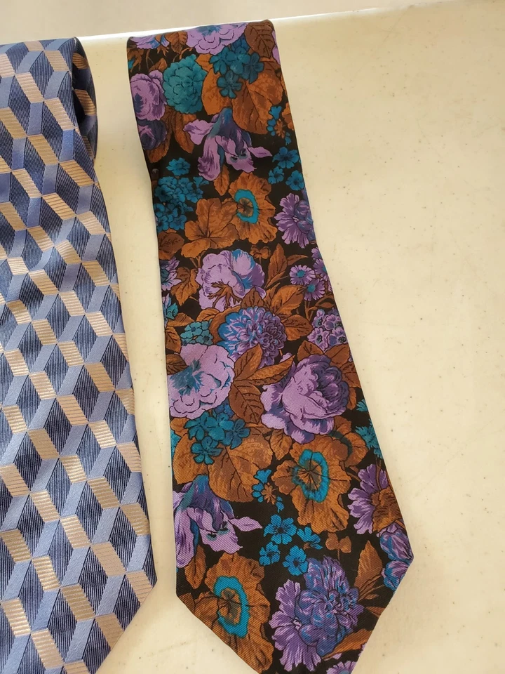 Lote Mixto De 3 Corbatas Para Hombre Estrelladas - Daniel Gray - Rayas Florales Kuppeheimer Foto 4 de 4