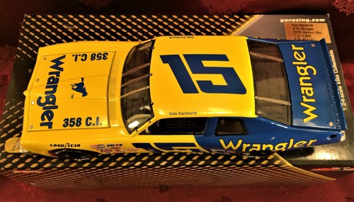 DALE EARNHARDT #15 Wrangler Jeans 1979 RCCA 1/24 Elite Car 1/64 HO Car Dcast SET - Picture 4 of 12