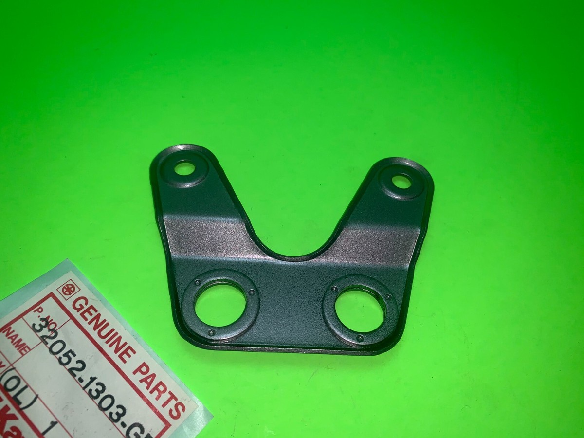 Kawasaki Zx-6 Zx600 Ninja Fuel Tank Bracket 32052-1303-gd