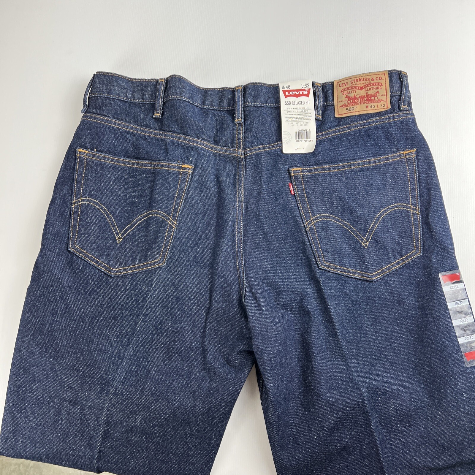 Levi's 550 Mens W40 L32 Vintage Blue Tapered Leg Relaxed Fit Jean New