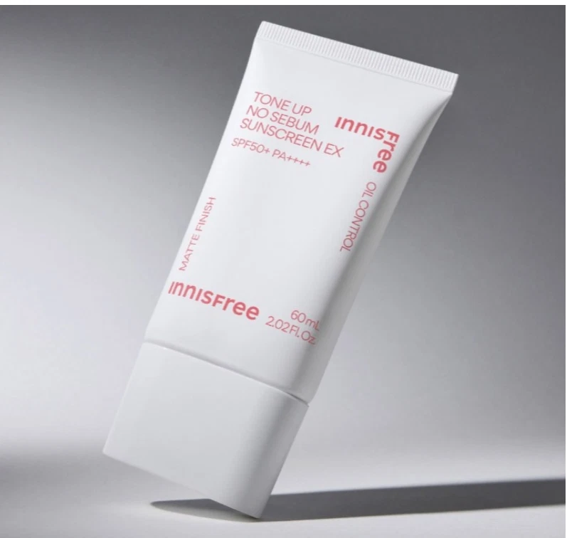 Солнцезащитный крем Innisfree Tone Up No Sebum EX SPF50+ PA++++, 60 мл матовая отделка чистый - Изображение 3 из 4
