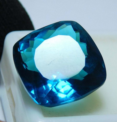 Pendentif Solitaire Topaze Bleue 70+ Carats - Pierre Précieuse Carrée, Argent Allemand 925