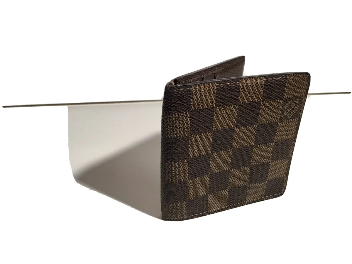 LOUIS VUITTON WALLET. MENS