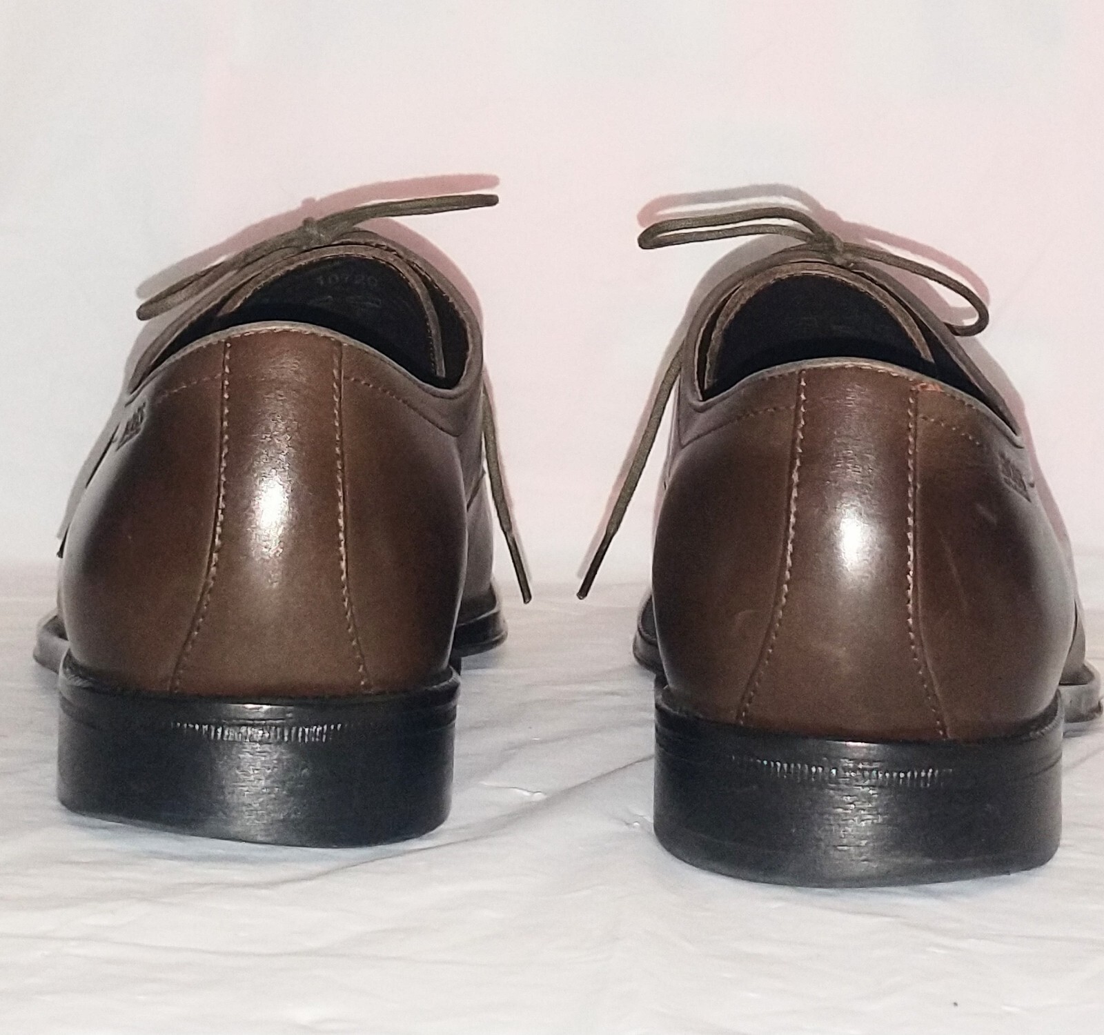 SAOLA Scarpe eleganti BOSS Hugo Boss Vero Cuoio 10720 punta da bicicletta derby marrone scuro M 7 ottime condizioni