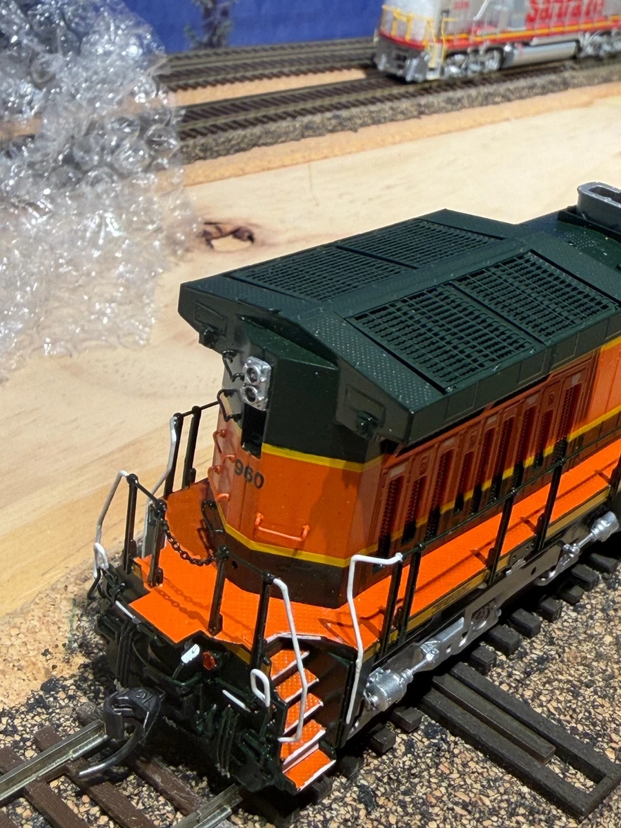 HO Scale Overland Models BNSF C44-9W #960