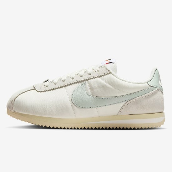 Nike Womens Dunk Low Rose Whisper Sneakers Diffused Taupe DD1503-118