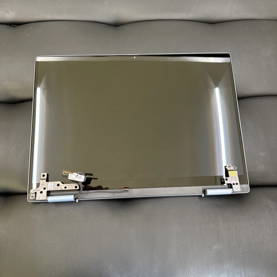 Dell Inspiron7530 OEM 2 en 1 FHD LCD (la tapa tiene algunas abolladuras, la pantalla es de grado A+) Foto 3 de 4