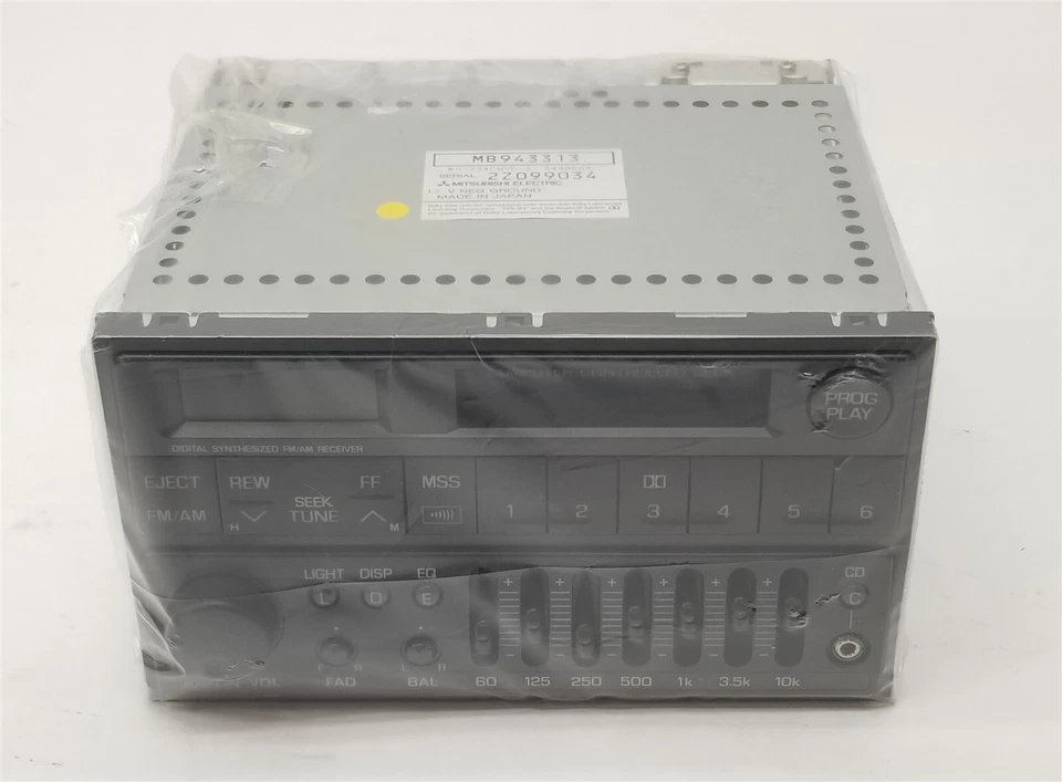 Reproductor de cinta de radio Mitsubishi MB943313 + ECUALIZADOR 91-99 3000GT Dodge Stealth VR4 NUEVO Foto 2 de 4