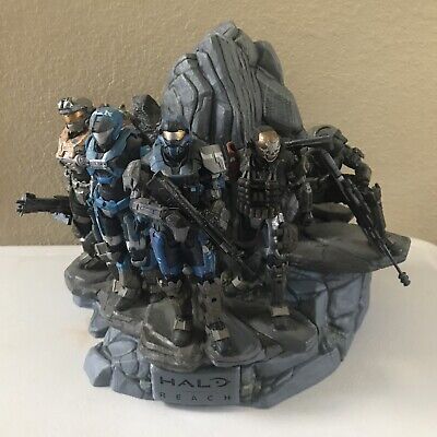 Halo Reach Noble Team Legendary Limited Edition Statue 2010 NOT COMPLETE