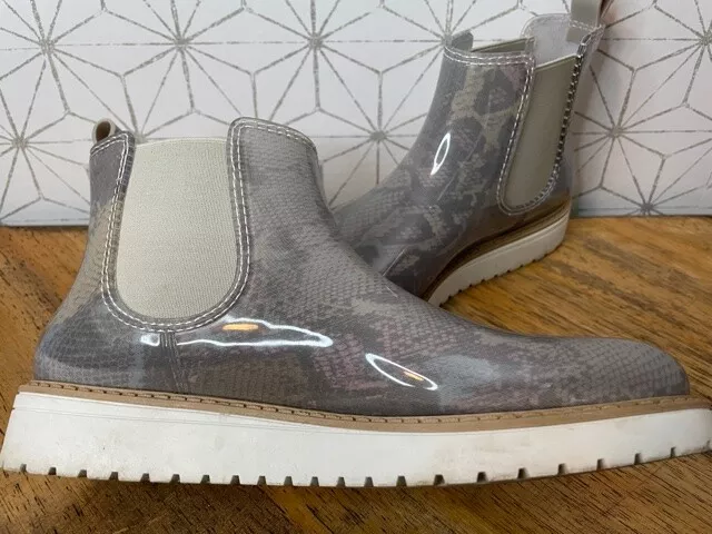 Storm by cougar rain best sale boots