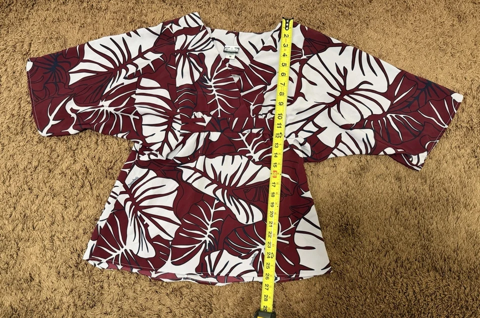 Top de diseñador para mujer Manuheali 'i Hawaii rojo gris hoja de taro manga 3/4 mediano Foto 4 de 4