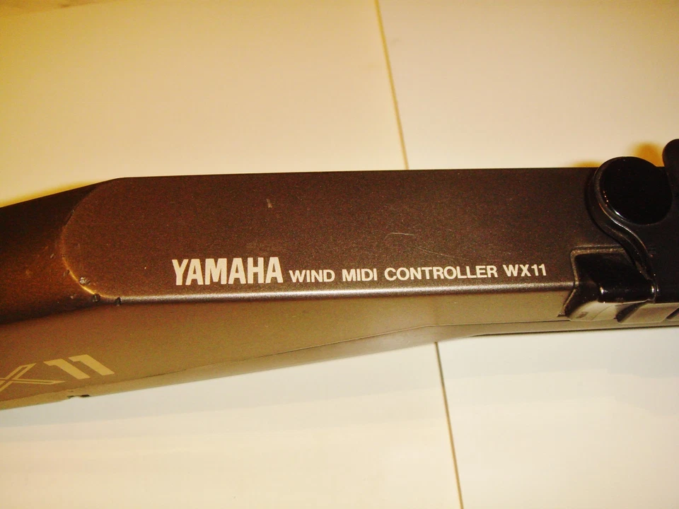 Nice Yamaha WX11 MIDI 90's Controller Wind Synthesizer W case - Image 3 of 4