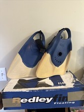 Redley Fins Floating Hard Blade Size Medium-Large Blue Beige