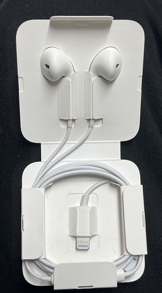 Original Apple iPhone EarPods Lightning Headset Earbuds Earphones