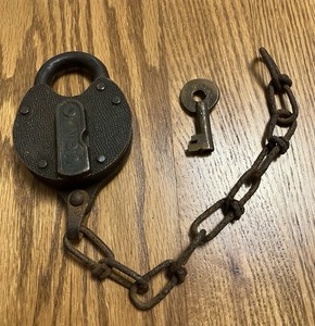 Antique Yale Navy USN Padlock W/ Key Vintage Military Equipment Lock WORKING