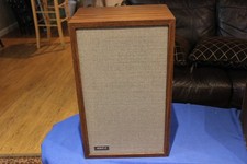 1 (one) Advent /1  10  Speaker Cabinet, Grill...