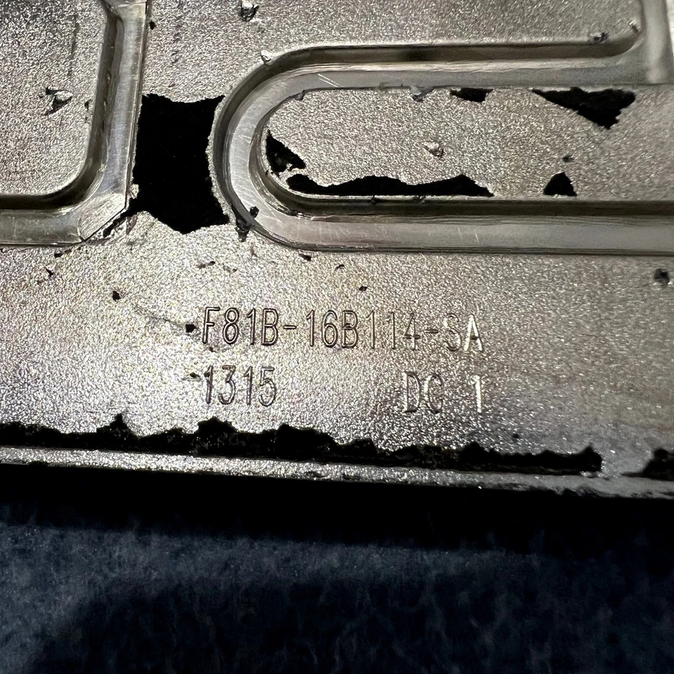 99 00 01 02 03 04 福特 F-350 XLT 超级任务侧刺绣标志徽章符号原始设备制造商 B8 — 第 3/4 张图片