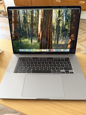 Apple MacBook Pro A2141 16'' i9 - 2GB 2,4GRAMM Radeon Pro 5000M 512GB SSD USA