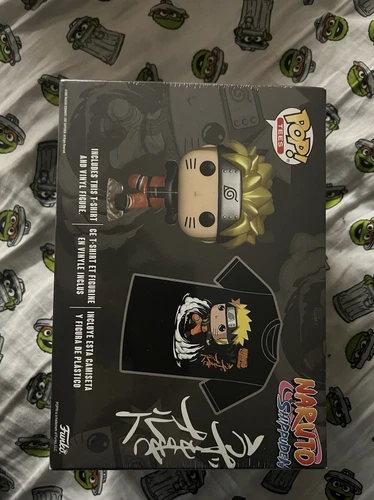 Funko Pop! Naruto Shippuden Naruto Uzumaki Metallic #727 with Small T-Shirt