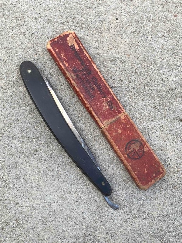 Vintage Hilger & Sons #2257 Germany Straight Razor with Box
