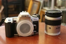 Minolta Dynax 505si fotocamera super reflex - TAMRON AF80-210 mm F/4.5-5.6 oggetto