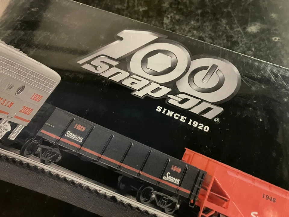 Brand New Snap On 100th Anniversary Bachmann Train Set - SSX20P139 - Image 3 of 4