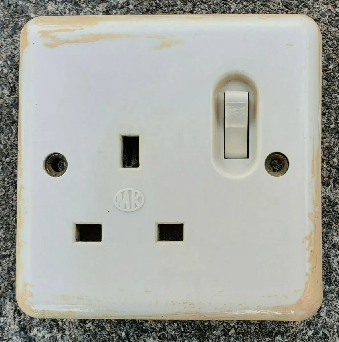 Vintage MK white I Gang 13A Electric Socket switched used Retro Prop