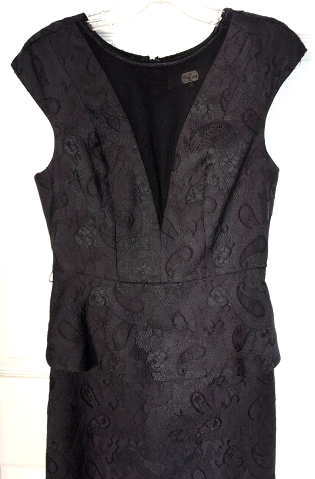 Eva Franco Black Paloma Peplum Cocktail Wiggle Dress Sz 6 Plunging Mesh V-neck - Image 3 of 4