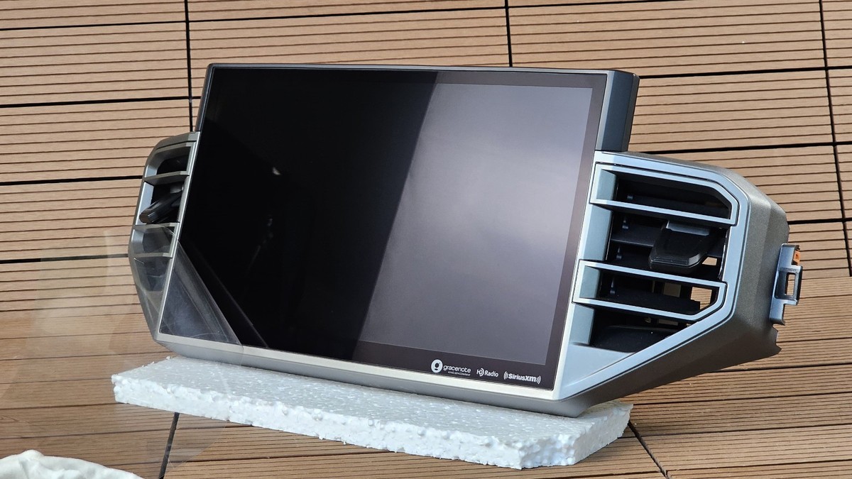 Toyota Tundra 22-24 Siruis XM HD Radio Gracenote Head unit