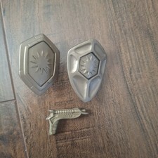 Vintage Coleco Sectaurs 1985 Weapons - 2 Shie...