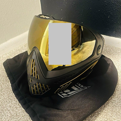 Dye i5 2.0 Mask Black/Gold with Gold Lens
