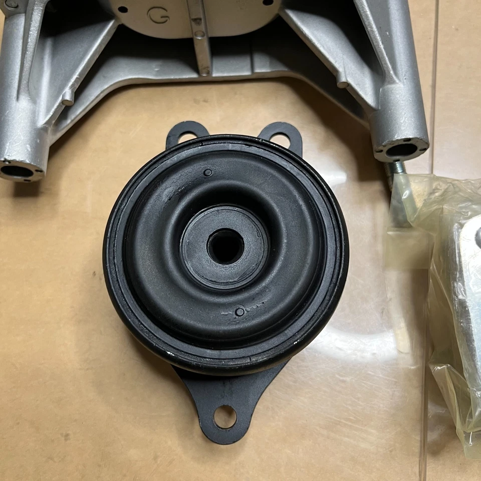 Kit de 4 soportes de motor y transmisión para Nissan Altima 2008-2012 2,5 L CVT automático Foto 4 de 4