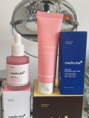 HAUTPFLEGE | Medicube Konvolut Vitamin C Pads, PDRN Serum & Creme + Exosomen Shot