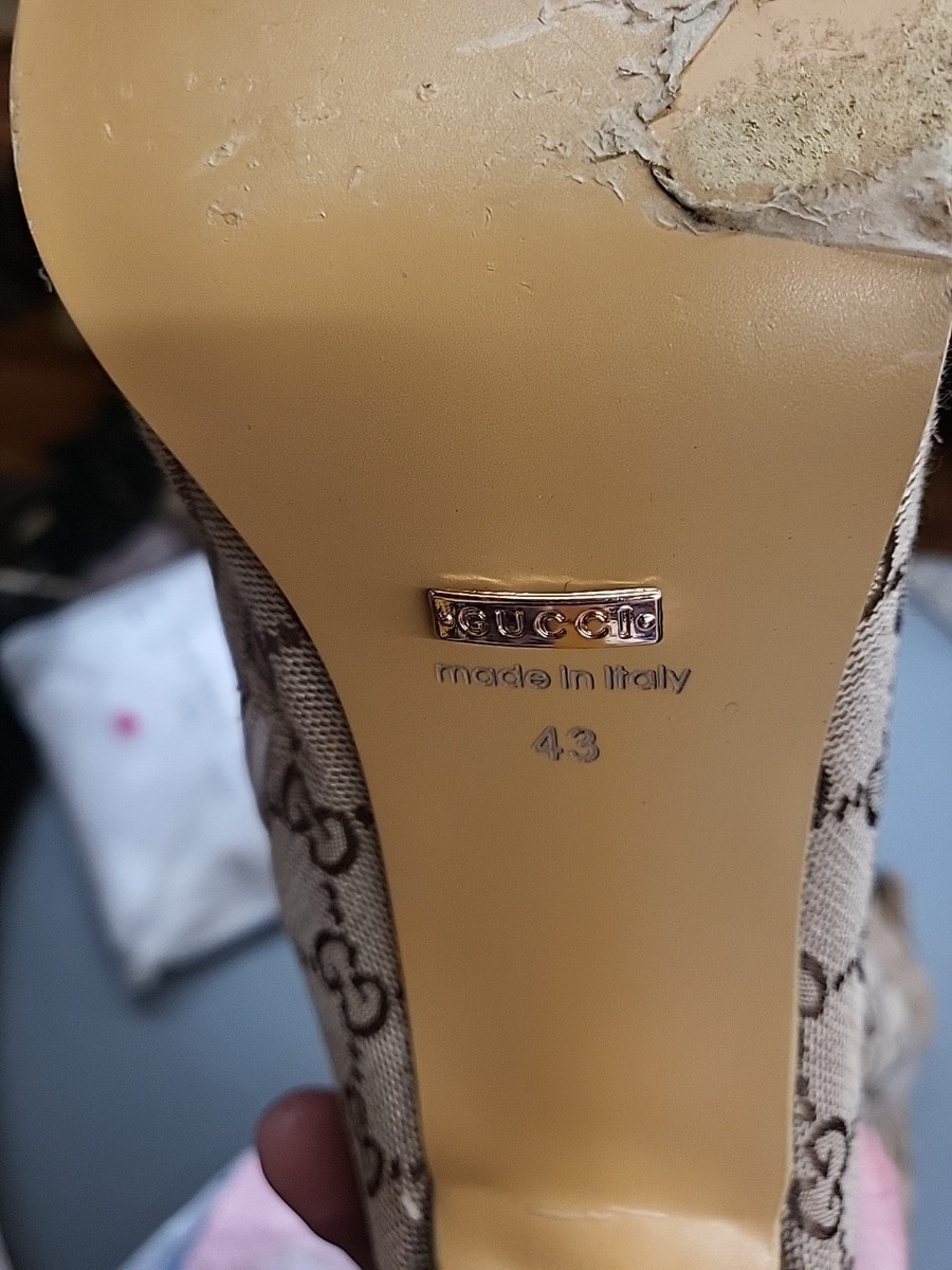 Gucci GG Monogram Canvas Thigh High Tall Lisa Boots Size 38 Gucci GG Monogram Canvas Thigh High Tall Lisa Boots Size 38