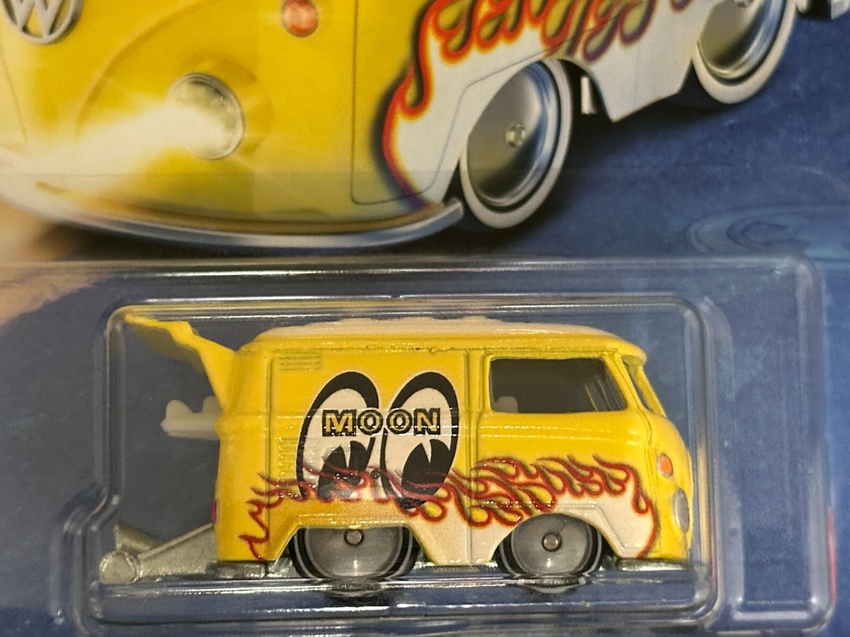 Hot Wheels Boulevard # 17 Moon Volkswagen Kool Kombi, Free