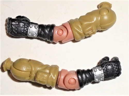 GI Joe Body Part  2003 BeachHead V5    Arm Set      C8.5 Very Good