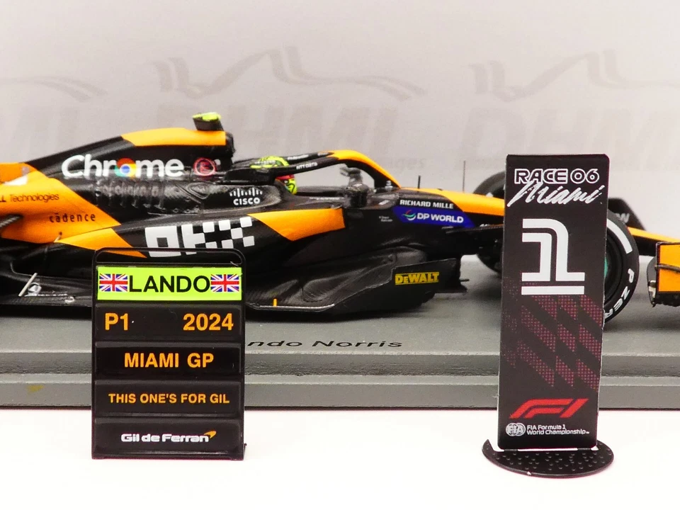 Spark  1:43 Lando Norris McLaren MCL38 winner Miami GP 2024 S9523 P1 & pitboard - Image 2 of 4