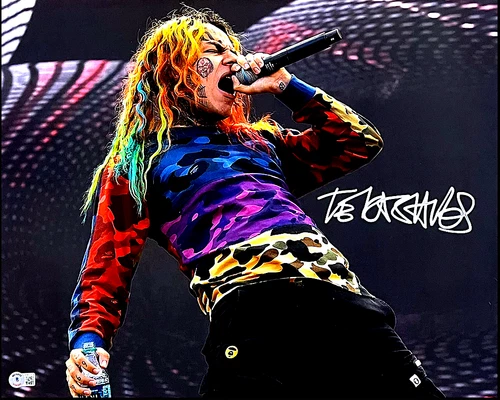 TEKASHI 6ix9ine /DANIEL HERNANDEZ PERFORMING RAP ARTIST SIGNED PHOTO 16X20 (COA) - Picture 1 of 4