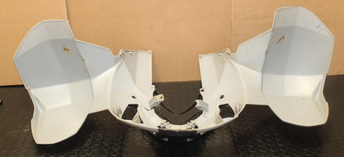 03-07 POLARIS PREDATOR 500 OEM FRONT PLASTIC FENDER SHROUD CAB