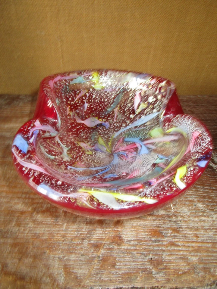 Joli vide poche cendrier en verre de Murano - Photo 2/4