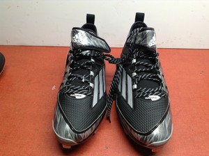adidas dual threat baseball cleats