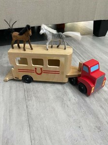 melissa and doug horse carrier