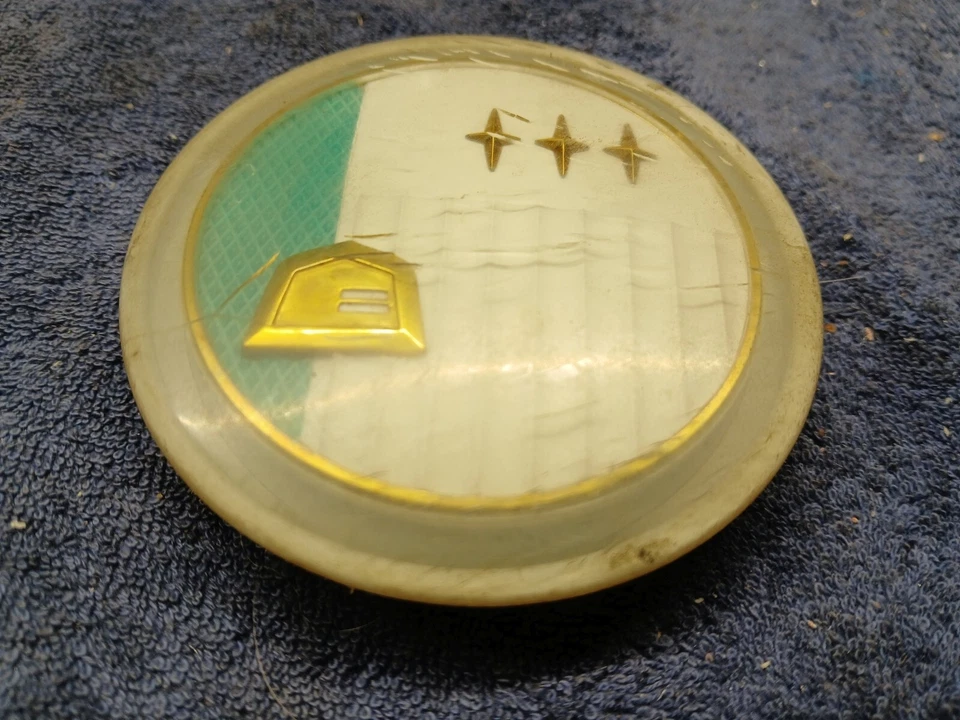 1957 1958 Studebaker sedanes y vagones ~ botón de bocina ~ 1541978 Foto 2 de 4