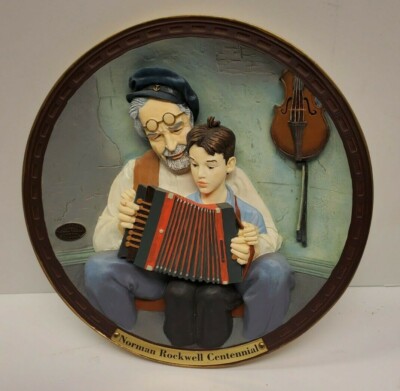 Norman Rockwell 3D plate ''The MUSIC MAKER'' 8'' COA and original box Centennial